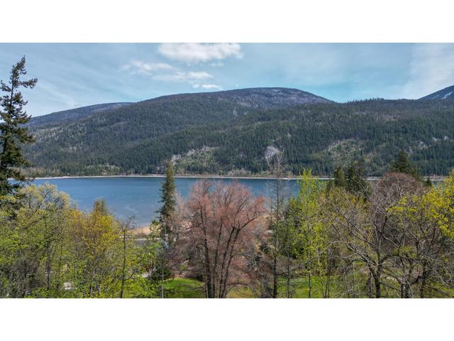 1 - 1691 Highway 3a, Condo with 1 bedrooms, 1 bathrooms and 1 parking in Central Kootenay F BC | Image 27