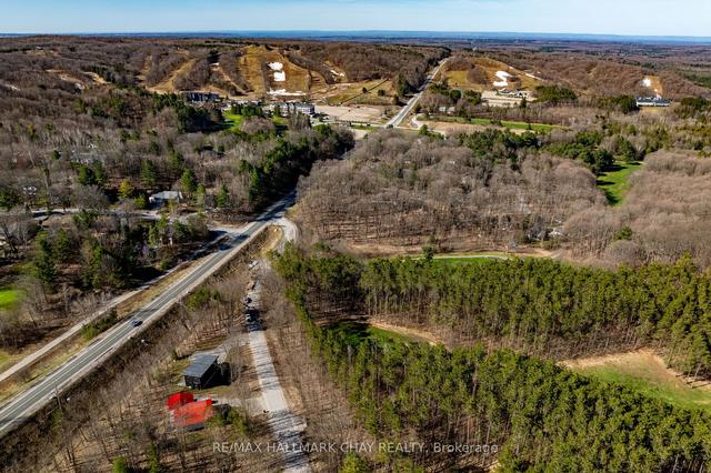 12 Pine Ridge Tr, House detached with 3 bedrooms, 3 bathrooms and 12 parking in Oro Medonte ON | Image 35