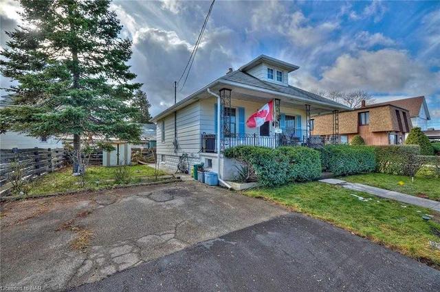 5886 Prospect St, House detached with 2 bedrooms, 2 bathrooms and 2 parking in Niagara Falls ON | Image 14