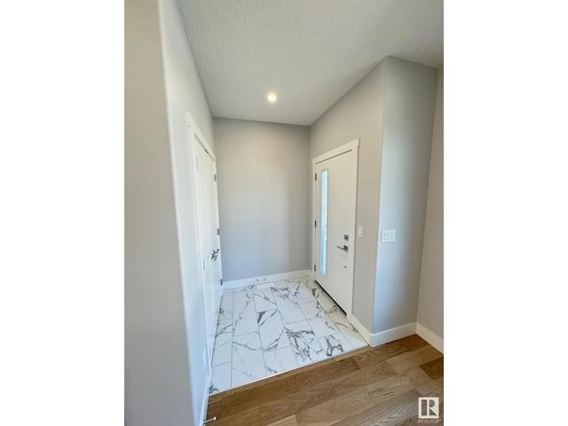 11215 75 Av Nw, House detached with 3 bedrooms, 2 bathrooms and null parking in Edmonton AB | Image 13