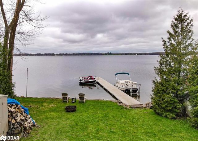 111 Campbell Beach Road, House detached with 5 bedrooms, 2 bathrooms and 6 parking in Kawartha Lakes ON | Image 5