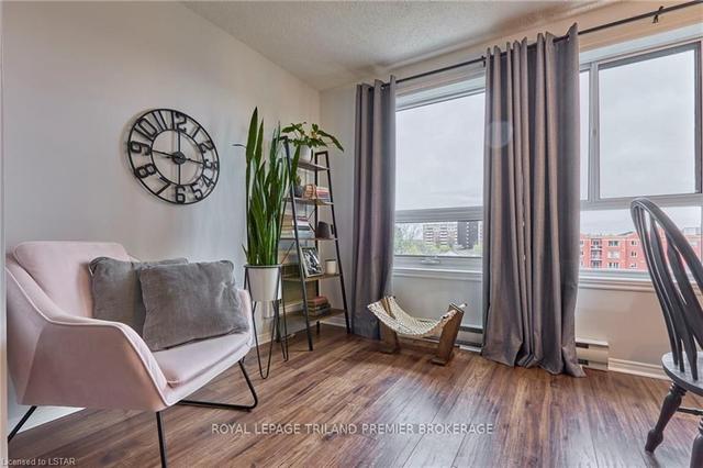 702 - 95 Base Line Rd W, Condo with 2 bedrooms, 2 bathrooms and 1 parking in London ON | Image 35
