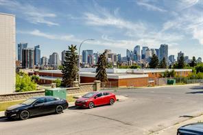 1409 22 Avenue Sw, Home with 3 bedrooms, 2 bathrooms and 2 parking in Calgary AB | Image 29