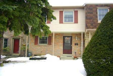 06 - 580 Eyer Dr, Townhouse with 4 bedrooms, 2 bathrooms and 2 parking in Pickering ON | Image 1