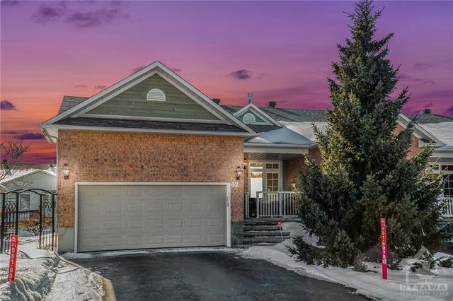 62 Sable Run Drive, Townhouse with 3 bedrooms, 3 bathrooms and 6 parking in Ottawa ON | Image 2