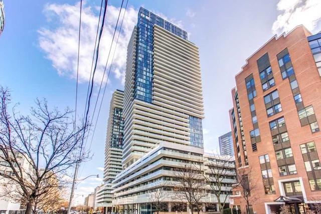 1013 - 161 Roehampton Ave, Condo with 1 bedrooms, 2 bathrooms and 0 parking in Toronto ON | Image 12