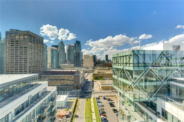 ph1404 - 29 Queens Quay E, Condo with 4 bedrooms, 4 bathrooms and 2 parking in Toronto ON | Image 16