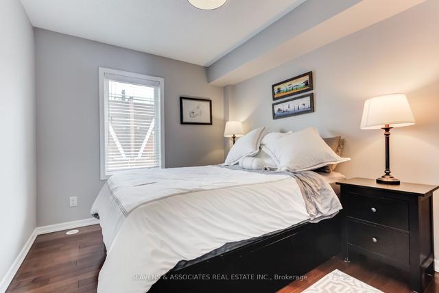 827 - 12 Laidlaw St, Townhouse with 2 bedrooms, 2 bathrooms and 1 parking in Toronto ON | Image 6
