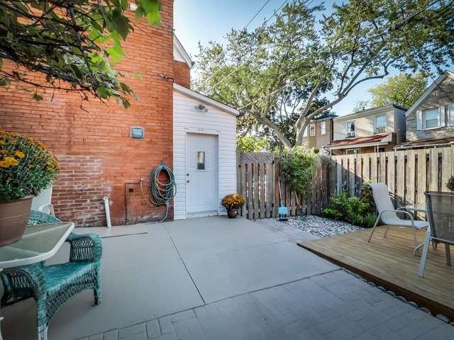 81 St Clarens Ave, House semidetached with 3 bedrooms, 2 bathrooms and 2 parking in Toronto ON | Image 19