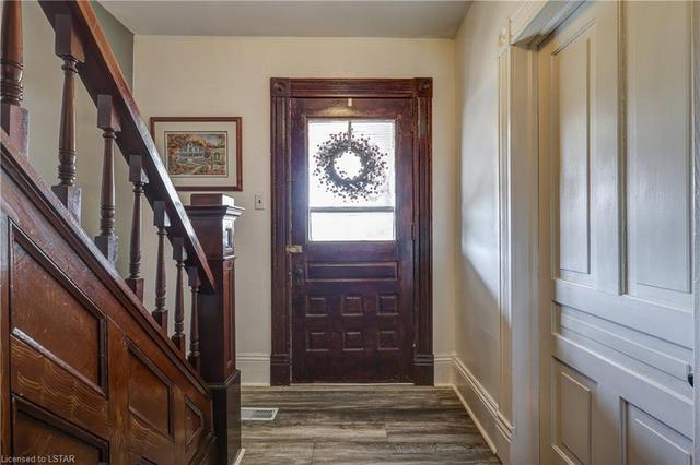 Along with stunning front door | Image 30