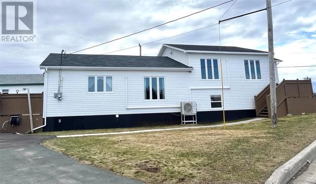 2 Old Road, House detached with 3 bedrooms, 1 bathrooms and null parking in Grand Bank NL | Image 1
