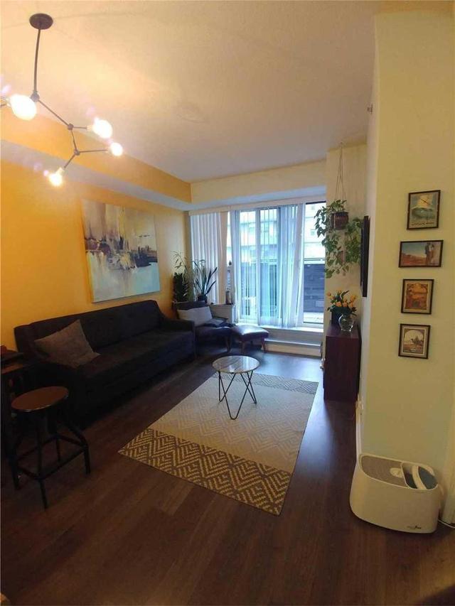 506 - 225 Sackville St, Condo with 1 bedrooms, 2 bathrooms and 1 parking in Toronto ON | Image 1