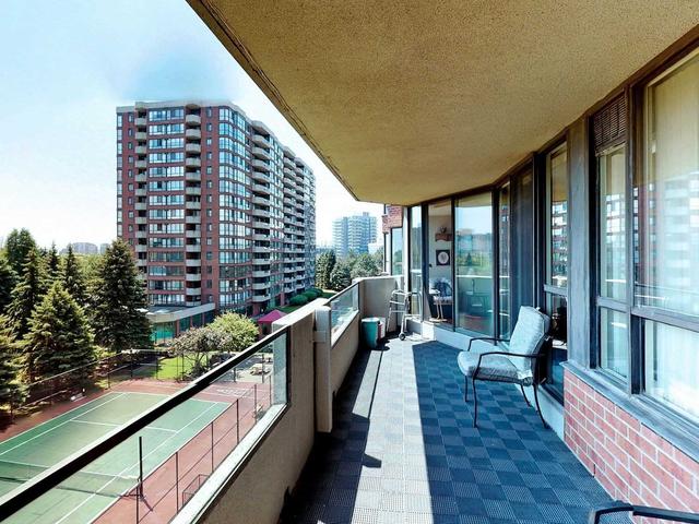 507 - 33 Weldrick Rd E, Condo with 2 bedrooms, 2 bathrooms and 2 parking in Richmond Hill ON | Image 9