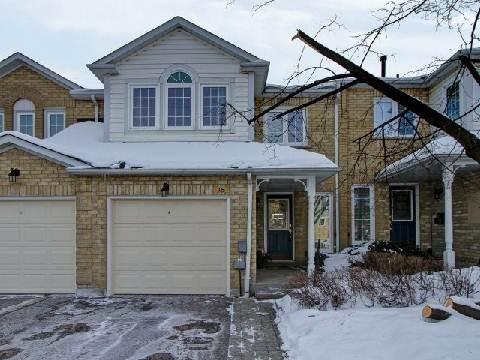 18 Heathcliffe Sq, Townhouse with 3 bedrooms, 3 bathrooms and 1 parking in Brampton ON | Image 1