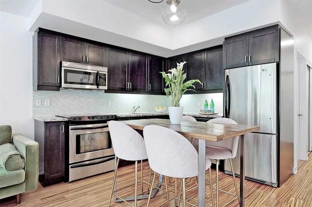th2 - 42 Boston Ave, Townhouse with 1 bedrooms, 1 bathrooms and 1 parking in Toronto ON | Image 2