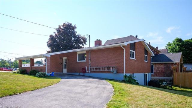 196 Queen Street N, House detached with 3 bedrooms, 1 bathrooms and null parking in West Grey ON | Image 37