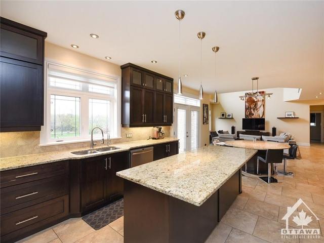 458 Lockmaster Crescent, House detached with 4 bedrooms, 5 bathrooms and 12 parking in Ottawa ON | Image 12