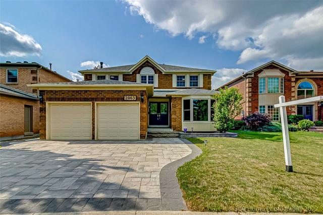 2063 Blacksmith Lane, House detached with 4 bedrooms, 8 bathrooms and 2 parking in Oakville ON | Card Image