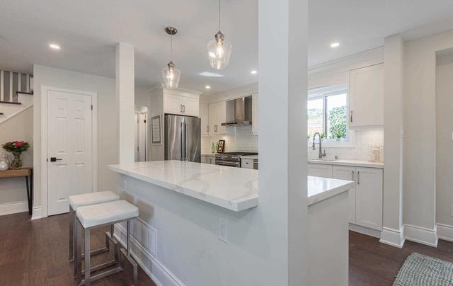 8 Culham St, House detached with 4 bedrooms, 4 bathrooms and 5 parking in Oakville ON | Image 5