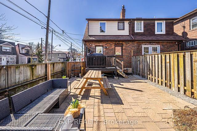 79 Cleveland St, House semidetached with 3 bedrooms, 1 bathrooms and 1 parking in Toronto ON | Image 28