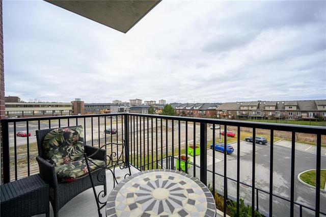 221 - 1 Redfern Avenue, Condo with 2 bedrooms, 2 bathrooms and 1 parking in Hamilton ON | Image 39