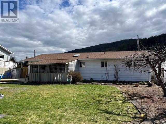 434 Oak Avenue, House detached with 3 bedrooms, 1 bathrooms and 6 parking in Sicamous BC | Image 45