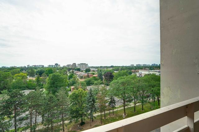 812 - 205 Hilda Ave, Condo with 2 bedrooms, 2 bathrooms and 1 parking in Toronto ON | Image 7