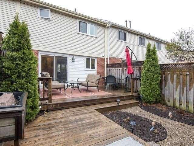 98 Rushmore Cres, House attached with 3 bedrooms, 2 bathrooms and 3 parking in Brampton ON | Image 19