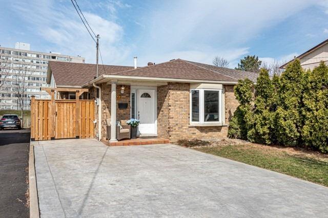 216 Mount Albion Rd, House semidetached with 3 bedrooms, 2 bathrooms and 4 parking in Hamilton ON | Image 1