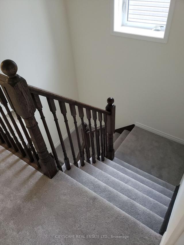 143 Ridge Rd N, Townhouse with 3 bedrooms, 3 bathrooms and 2 parking in Cambridge ON | Image 7