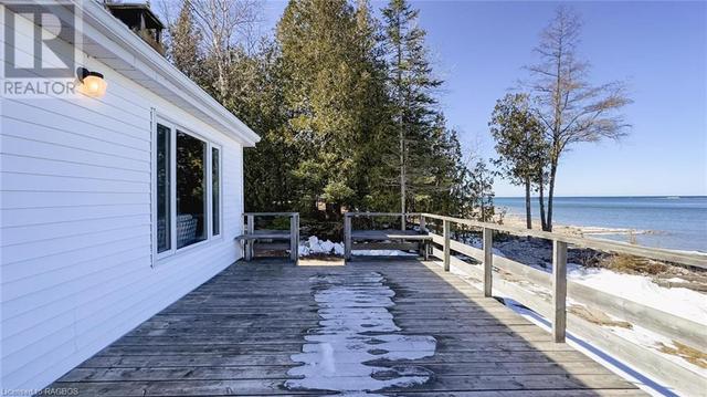 333 Robert Allen Drive, House detached with 2 bedrooms, 1 bathrooms and 9 parking in Northern Bruce Peninsula ON | Image 8