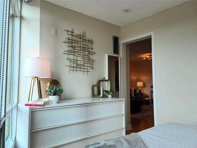 611 - 373 Front St W, Condo with 1 bedrooms, 1 bathrooms and 0 parking in Toronto ON | Image 2
