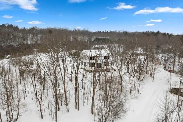 3843 Muskoka Road 169, House detached with 3 bedrooms, 2 bathrooms and 10 parking in Muskoka Lakes ON | Image 12