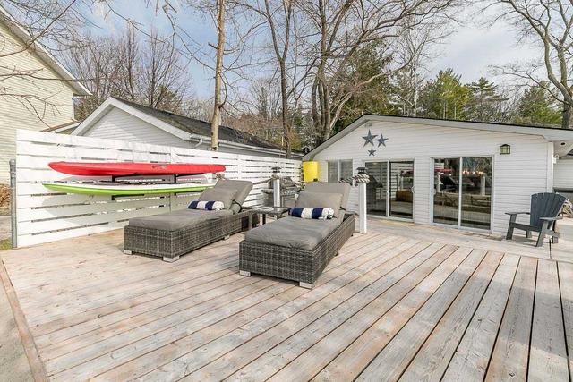 2234 Tiny Beaches Rd S, House detached with 2 bedrooms, 1 bathrooms and 4 parking in Tiny ON | Image 14