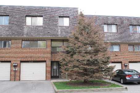 th22 - 90 Castlebury Cres, Townhouse with 3 bedrooms, 3 bathrooms and 2 parking in Toronto ON | Image 1