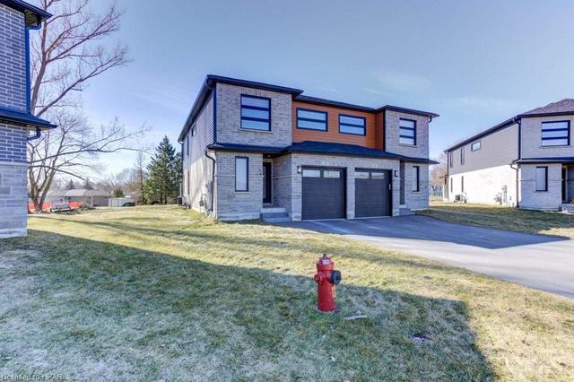 131 Jefferey Way, House semidetached with 3 bedrooms, 2 bathrooms and 5 parking in Wellington North ON | Image 12