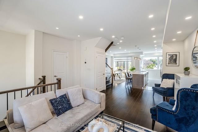 127 Widdicombe Hill, House attached with 3 bedrooms, 4 bathrooms and 2 parking in Toronto ON | Image 6