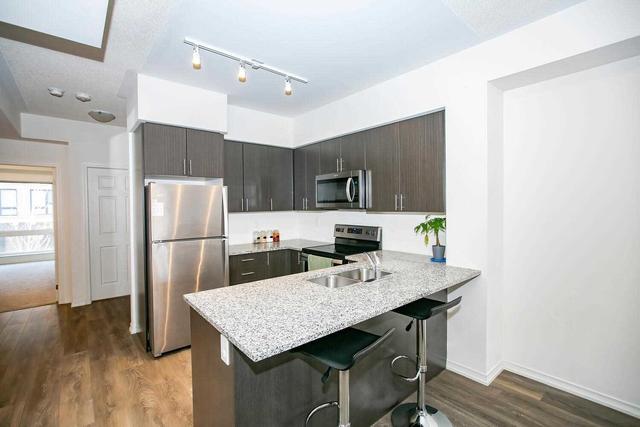 222 - 500 Kingbird Grve, Townhouse with 2 bedrooms, 2 bathrooms and 1 parking in Toronto ON | Image 33
