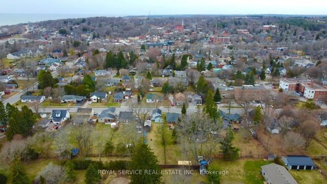39 Hope St S, House detached with 3 bedrooms, 2 bathrooms and 3 parking in Port Hope ON | Image 20