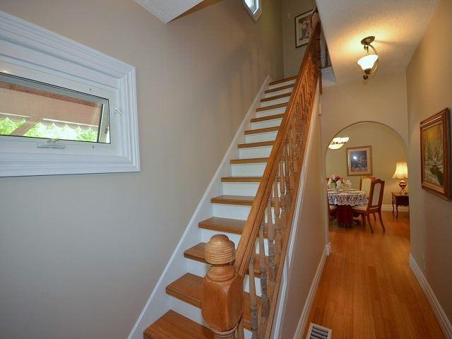 222 Mount Pleasant St, House detached with 4 bedrooms, 2 bathrooms and 8 parking in Brantford ON | Image 13