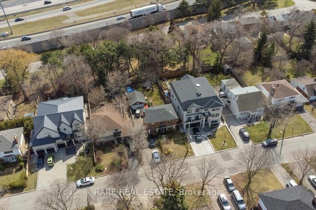 11 Luverne Ave, House detached with 5 bedrooms, 2 bathrooms and 10 parking in Toronto ON | Image 17
