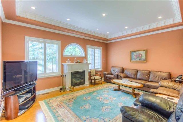 66 Canterbury Crt, House detached with 3 bedrooms, 4 bathrooms and 8 parking in Richmond Hill ON | Image 5