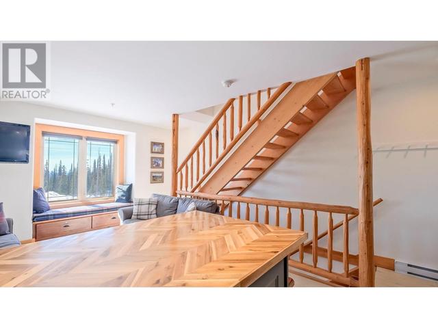 6 - 5015 Snowbird Way, House attached with 2 bedrooms, 2 bathrooms and null parking in Kootenay Boundary E BC | Image 6