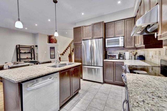 2374 Stone Glen Cres, House semidetached with 3 bedrooms, 4 bathrooms and 4 parking in Oakville ON | Image 13