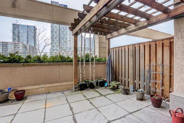 223 - 550 Front St W, Condo with 2 bedrooms, 1 bathrooms and 1 parking in Toronto ON | Image 18