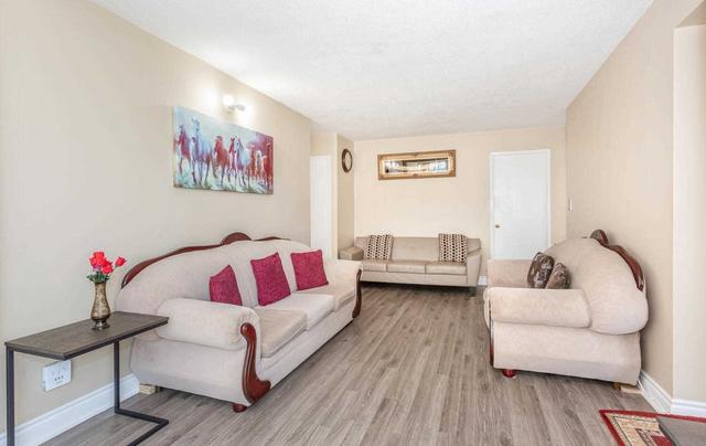 1012 - 145 Hillcrest Ave, Condo with 2 bedrooms, 2 bathrooms and 2 parking in Mississauga ON | Image 9