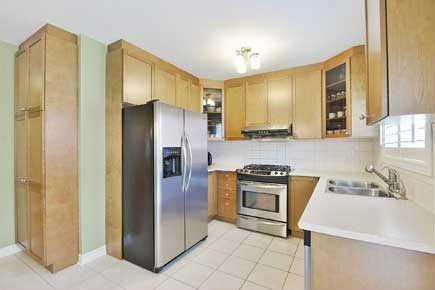 28 Savita Rd, House detached with 4 bedrooms, 3 bathrooms and 6 parking in Brampton ON | Image 8