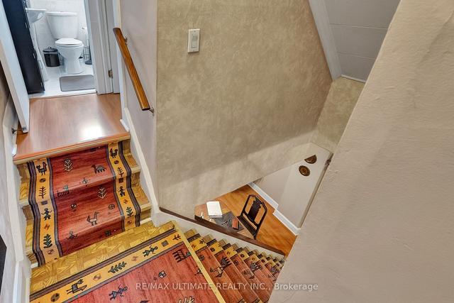 39 Hatherley Rd, House detached with 2 bedrooms, 1 bathrooms and 1 parking in Toronto ON | Image 14