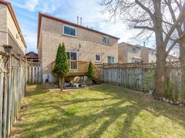 365 Assiniboine Tr, House semidetached with 3 bedrooms, 3 bathrooms and 2 parking in Mississauga ON | Image 20