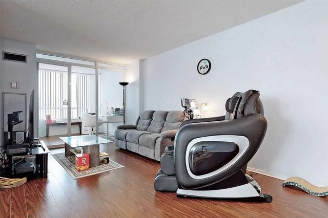 1512 - 330 Alton Towers Circ, Condo with 2 bedrooms, 2 bathrooms and 1 parking in Toronto ON | Image 26